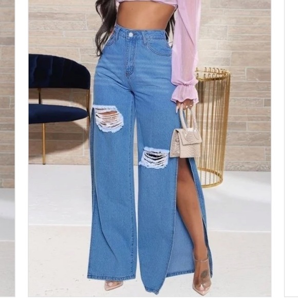 LEGS OUT! - Picture 5 of 5